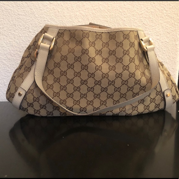 Gucci Handbag - Picture 2 of 3